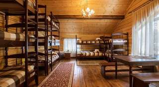 Гостевой дом Zagorodny Kompleks Chukavino Старица Спальное место на двухъярусной кровати в общем номере для мужчин и женщин-3